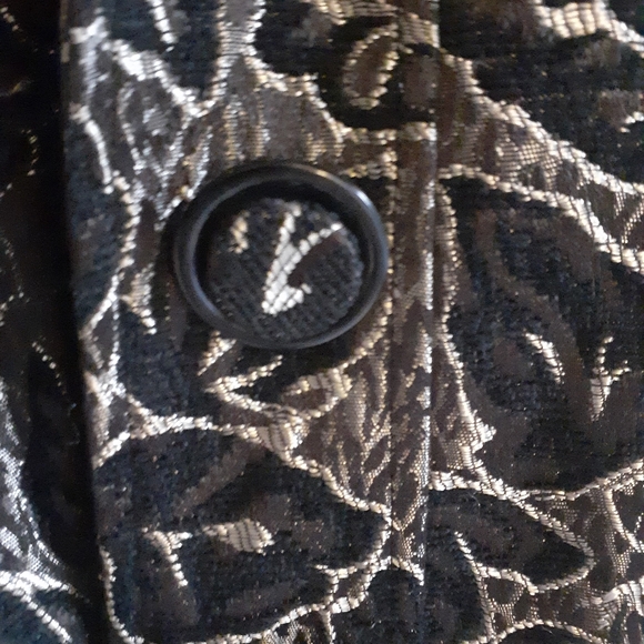 Lindi black gold jacket - Picture 4 of 6